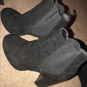 Ankle heel boots